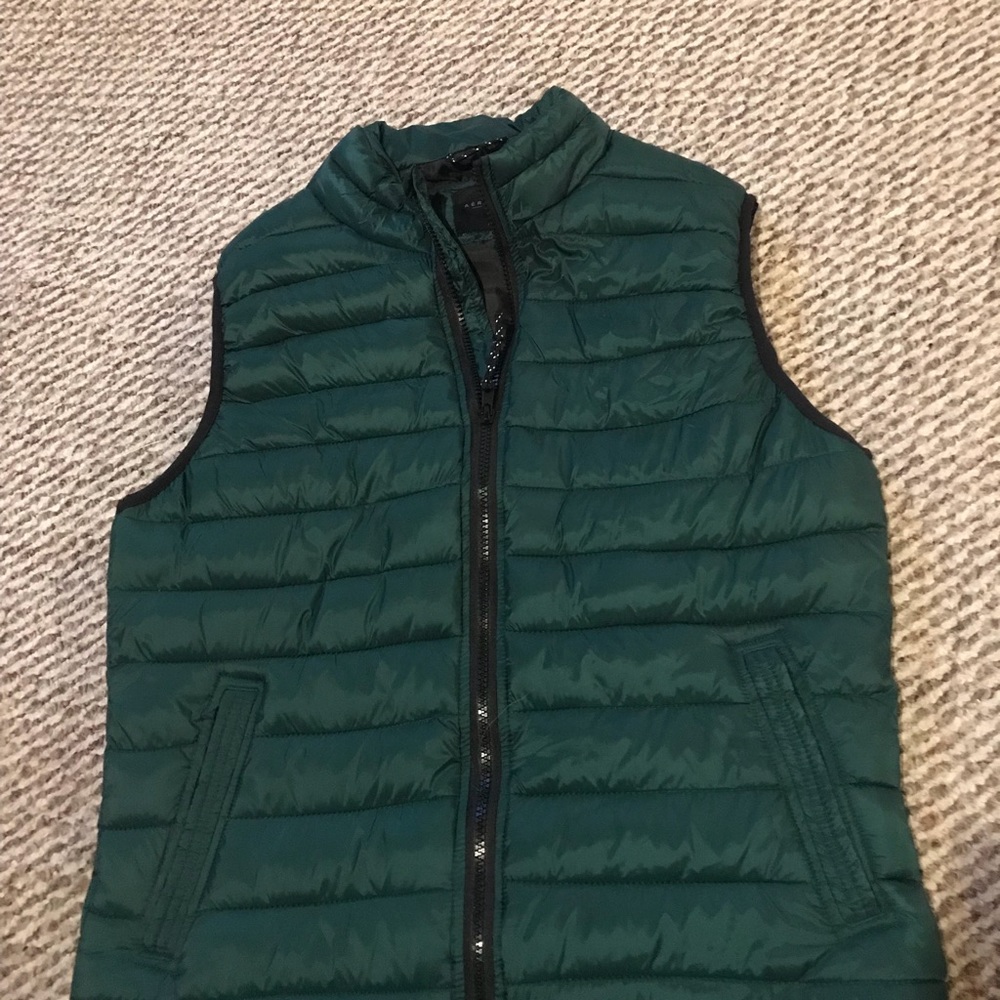 Men’s Aeropostale Vest